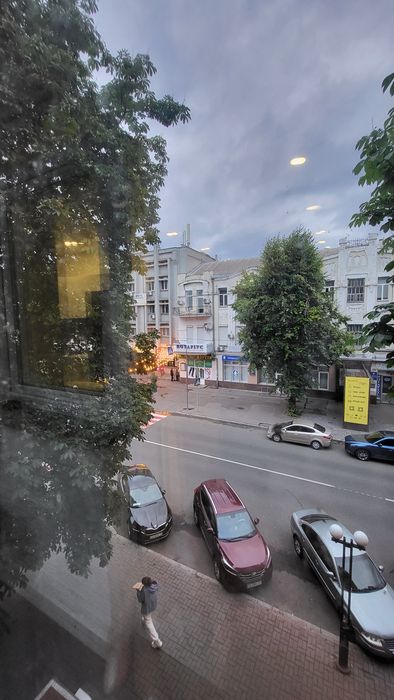 Подобово 1 кімнатна квартира в центрі міста