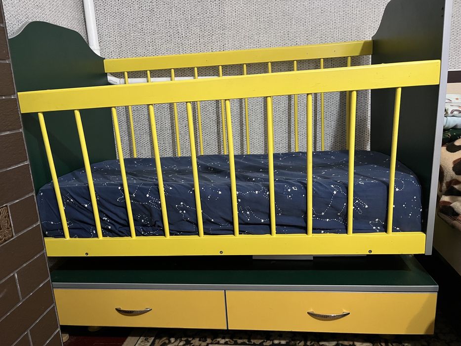 Дитяче ліжко 3000грн можливий ТОРГ