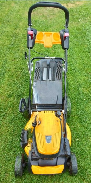 Kosiarka spalinowa z koszem