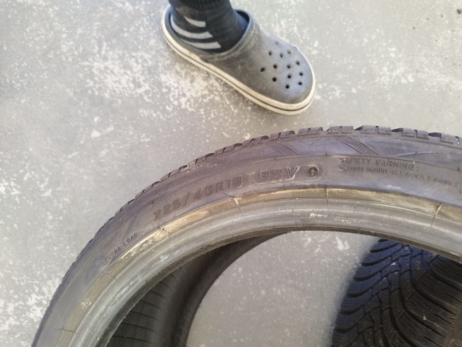 Dwie opony zimowe falken 225/40/R18