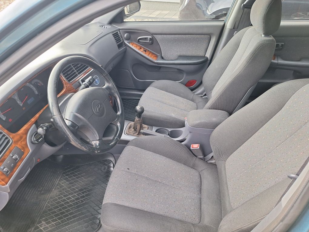 Hyundai Elantra sprzedam lub zamienie