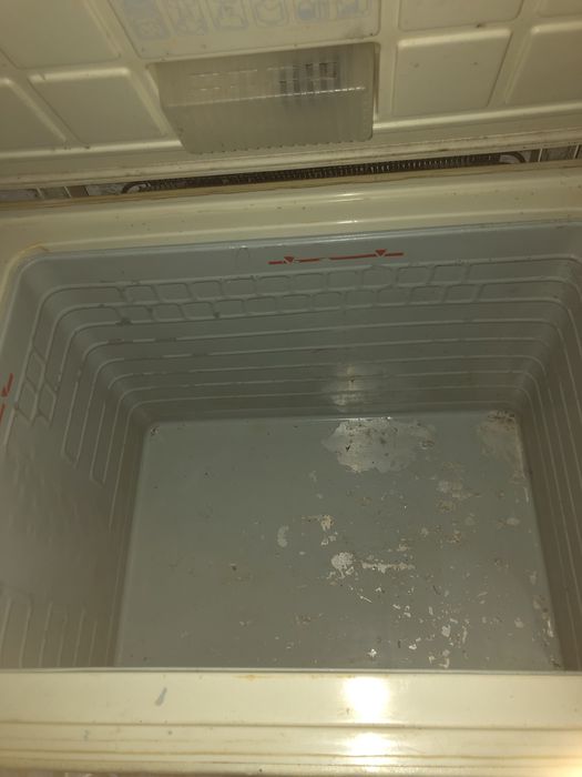 Продам ларь морозильна камера