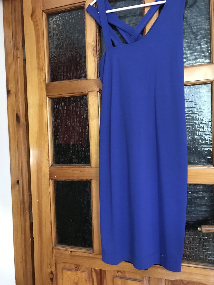 Elegancka, koktajlowa sukienka Simple r. M