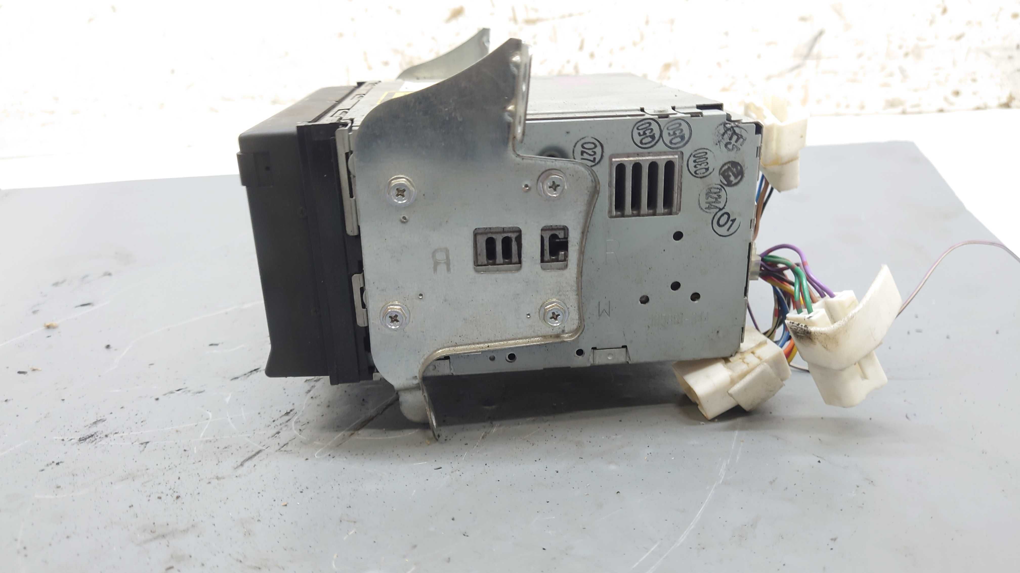 Toyota Yaris II 2 MK2 Radio Tomtom