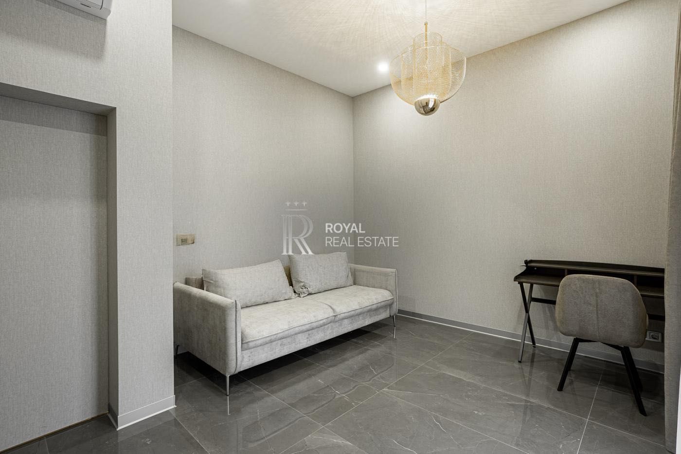 Продажа дизайнерского дома Крушинка 4к 198м2 КГ Green Town Фастовский
