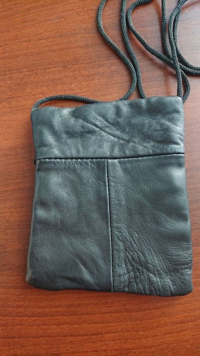 Saszetka Paszportówka Etui na Sznurku Dokumenty Skóra