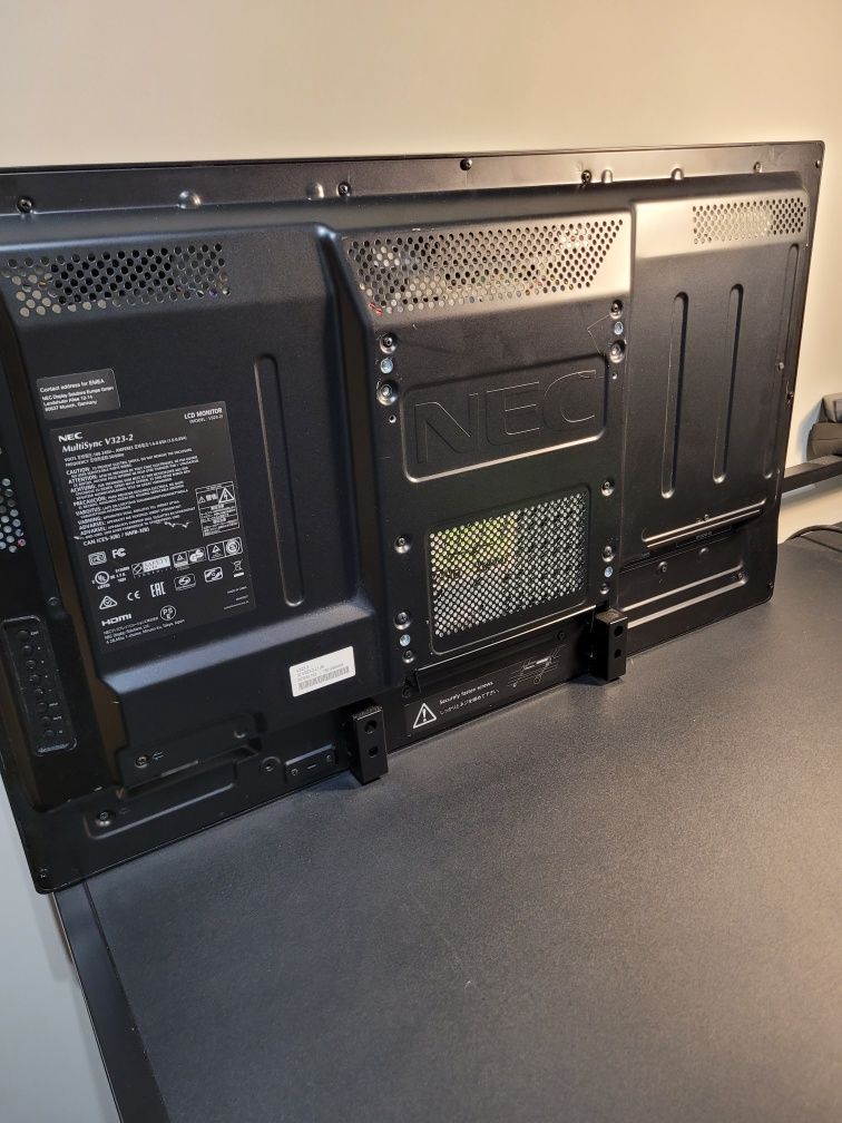Monitor NEC Multisync V323-2