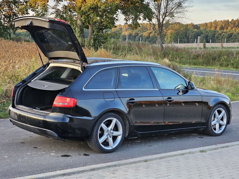 Audi a4b8 2.0 tdi 143 konie 2011 rok tempomat Kolorowy fis
