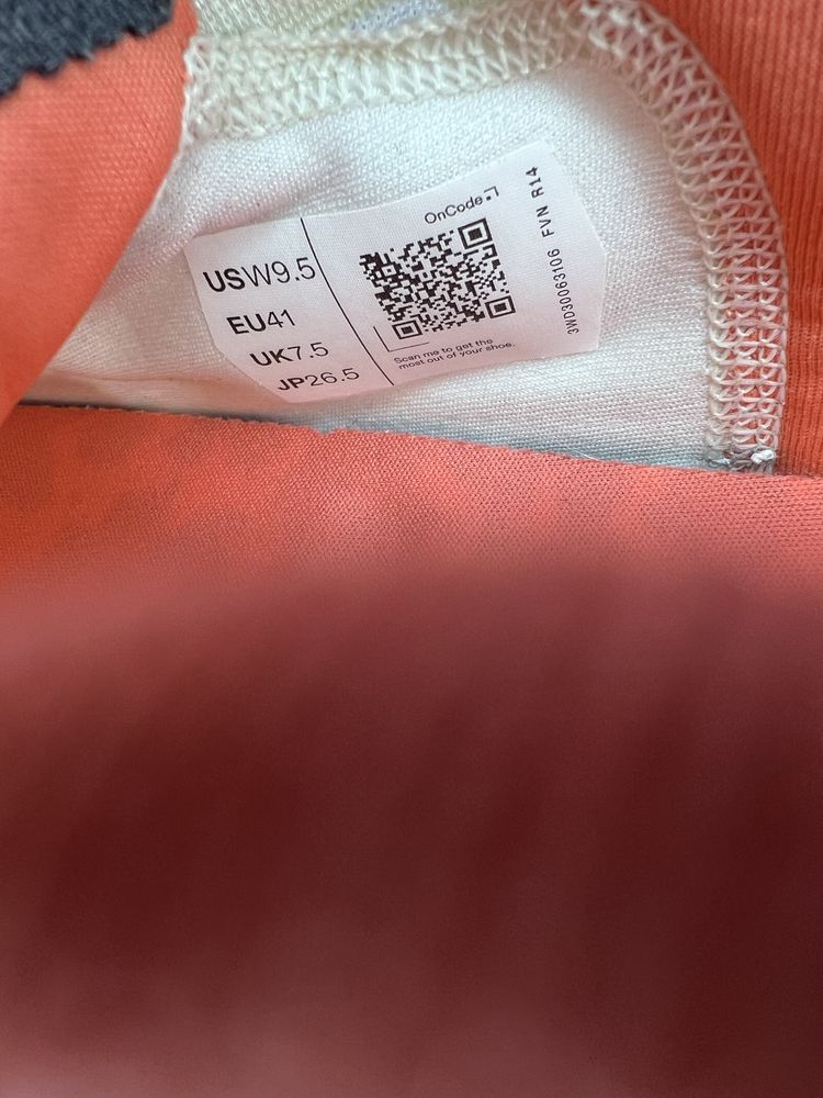 Взуття для тренажерного залу 41р. On Cloudpulse WMNS Cream / Salmon