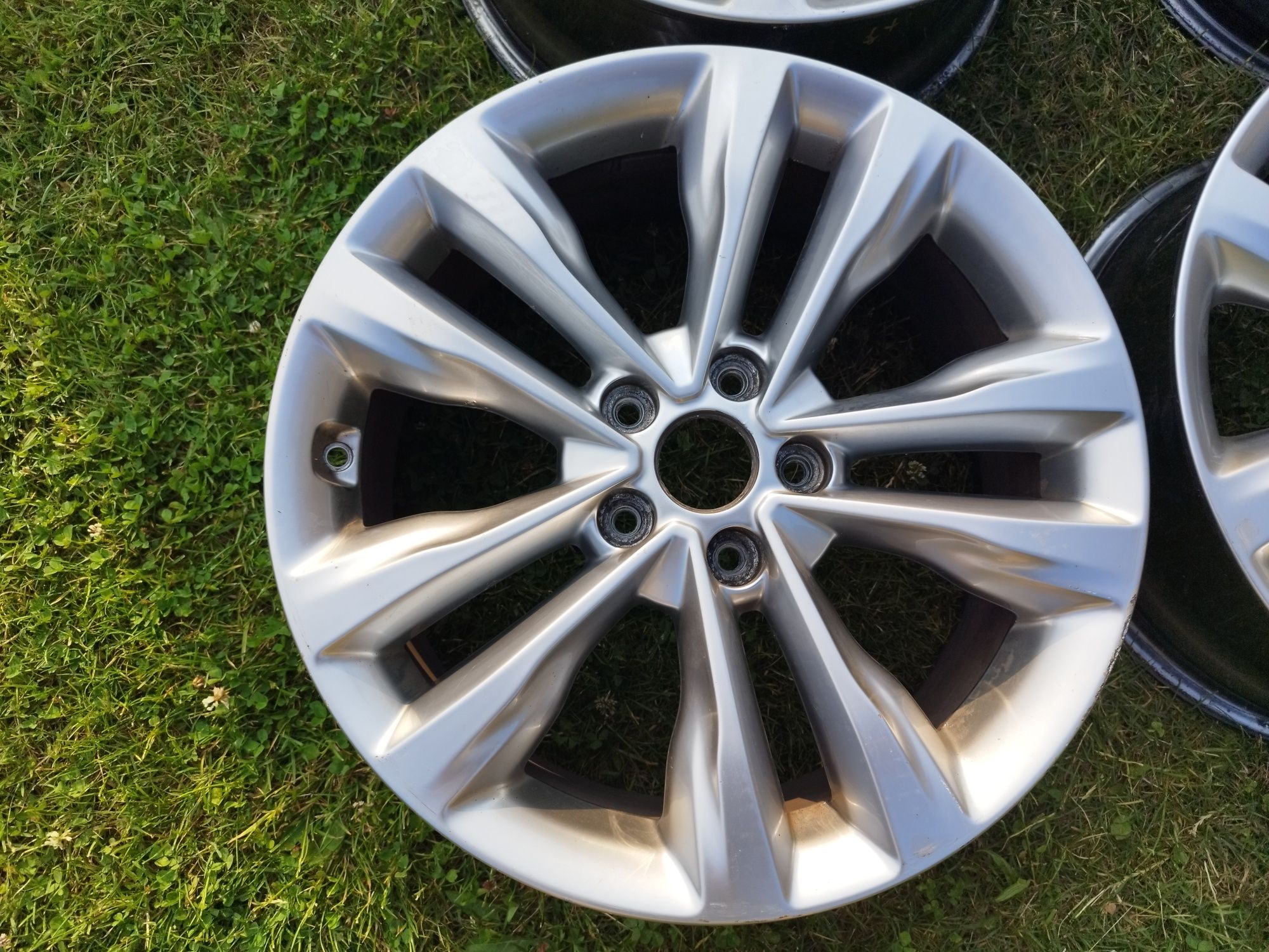 Felgi aluminiowe Hyundai 18" 5x114.3 et49.5