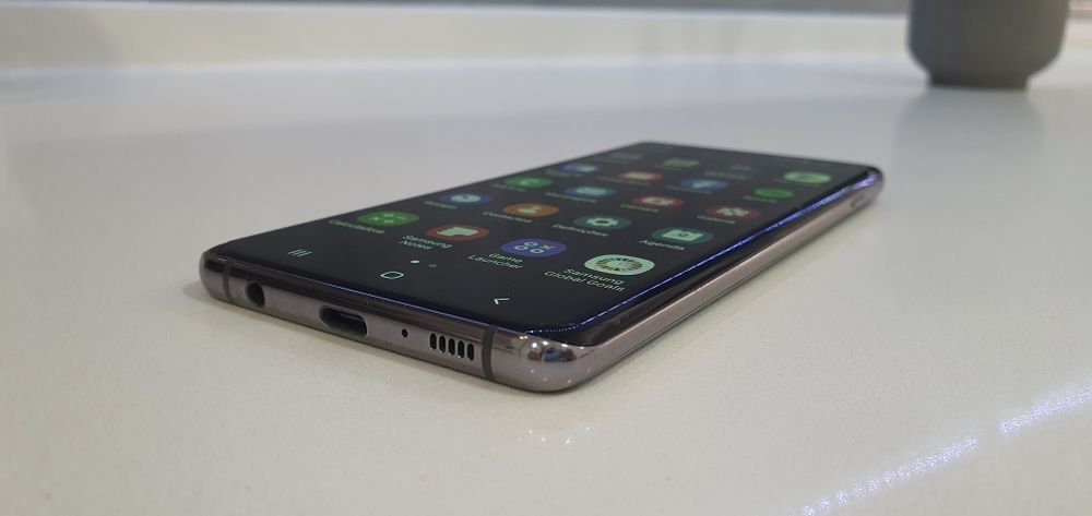 Samsung S10+ SM-G975F