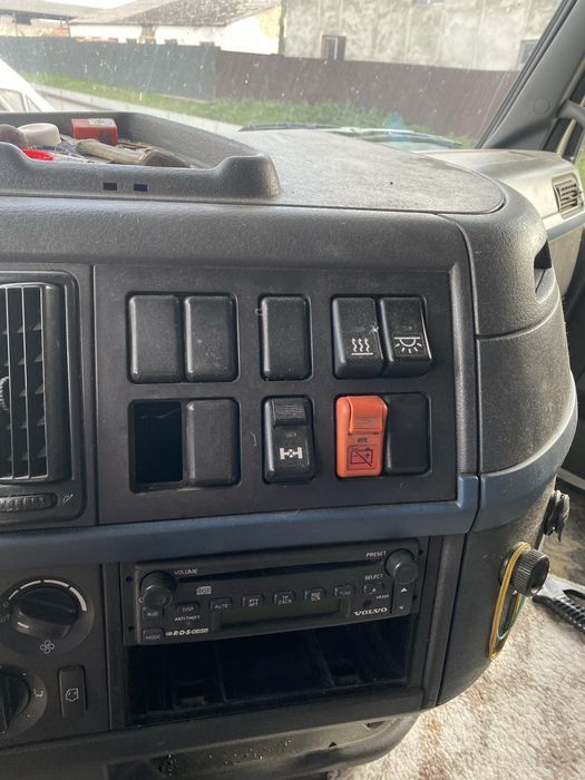 Тягач Volvo fh12 2008