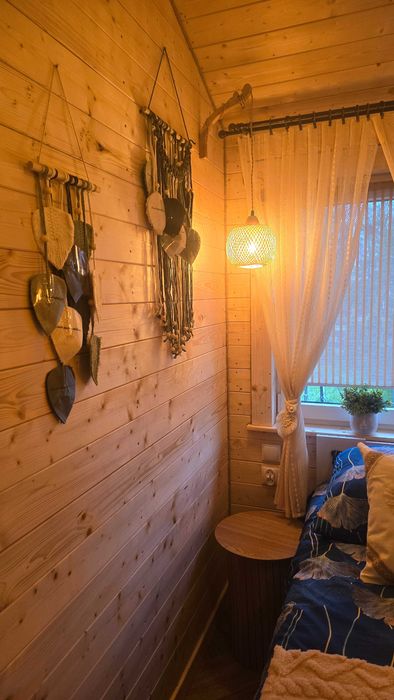 Caloroczny- Mały domeczek" na zielonej łące " w stylu boho- Nowęcin