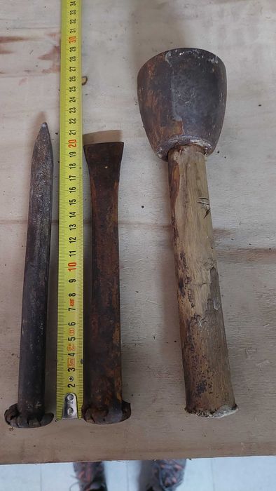 Maceta, ponteiro e escopro