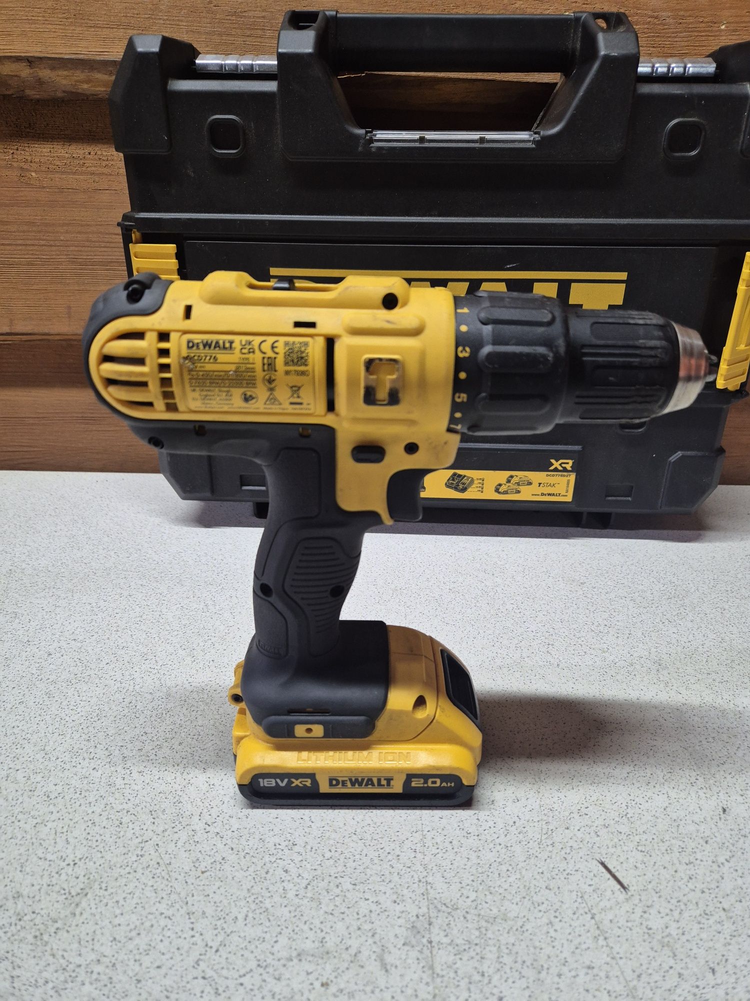 DeWalt Wkrętarka Udarowa +Aku+ Walizka