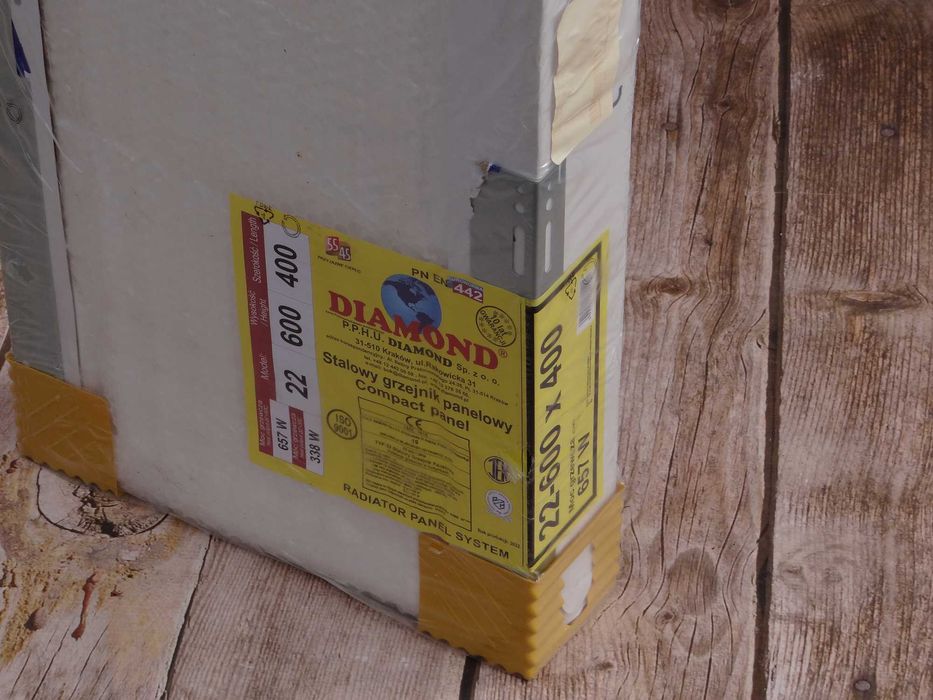 Grzejniki C22 600x400 Zasilanie Boczne DIAMOND - Szadek