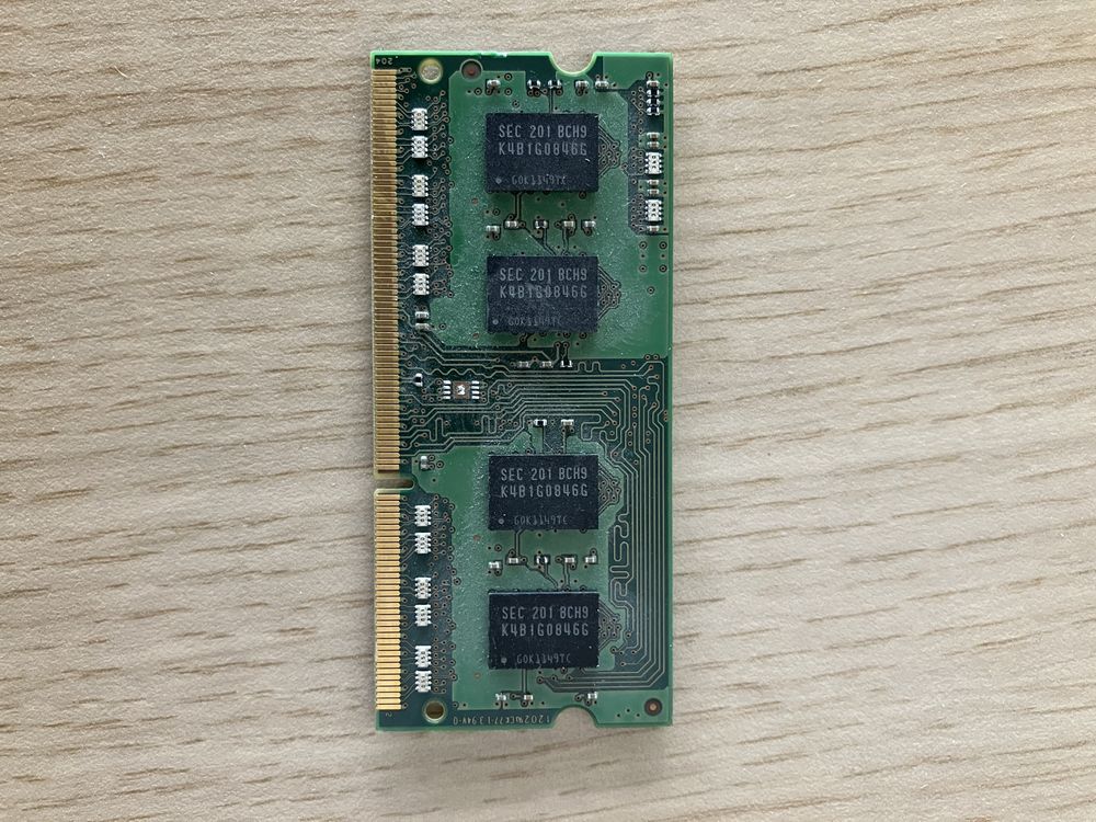 Pamięć  SAMSUNG DDR3 1GB m471b2873gb0-ch9