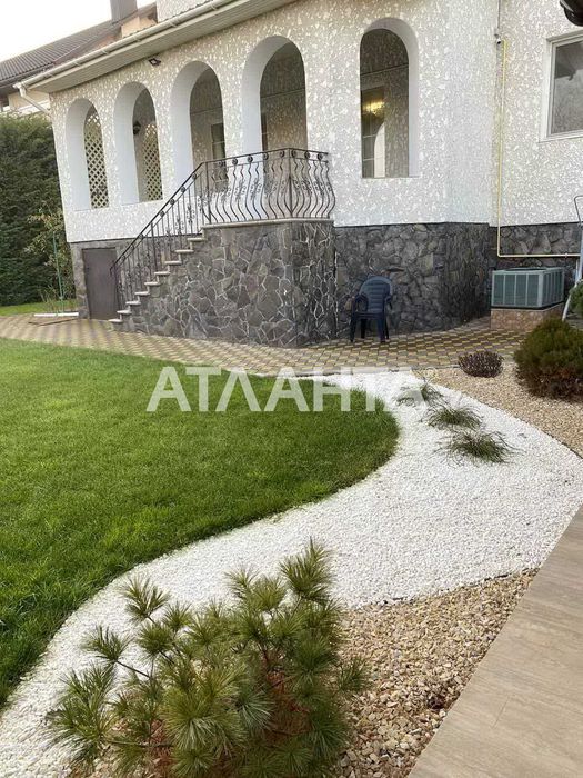 Добротный дом на 10 сотах в Червоном хуторе