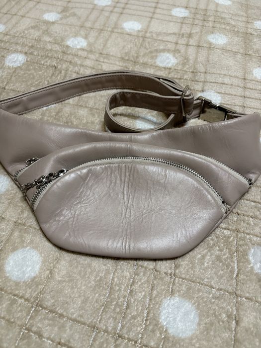 Бананка шкіряна пудрова