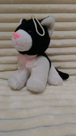 Kotek czarno-biały miauczący z zawieszką