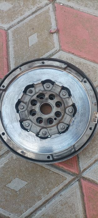 Рено Трафик. Опель Виваро 1.6.Демфер Маховик