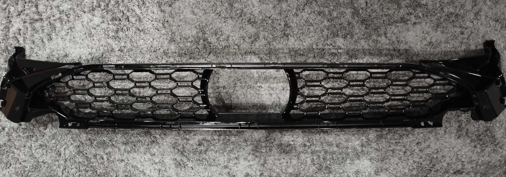 BMW X3 G01 Решетка переднего бампера под радар М пакет 51118089752