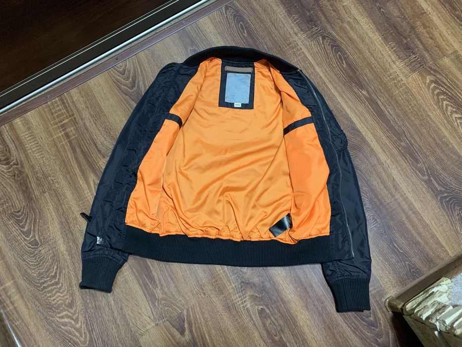 Жіноча куртка бомбер нейлон Alpha industries