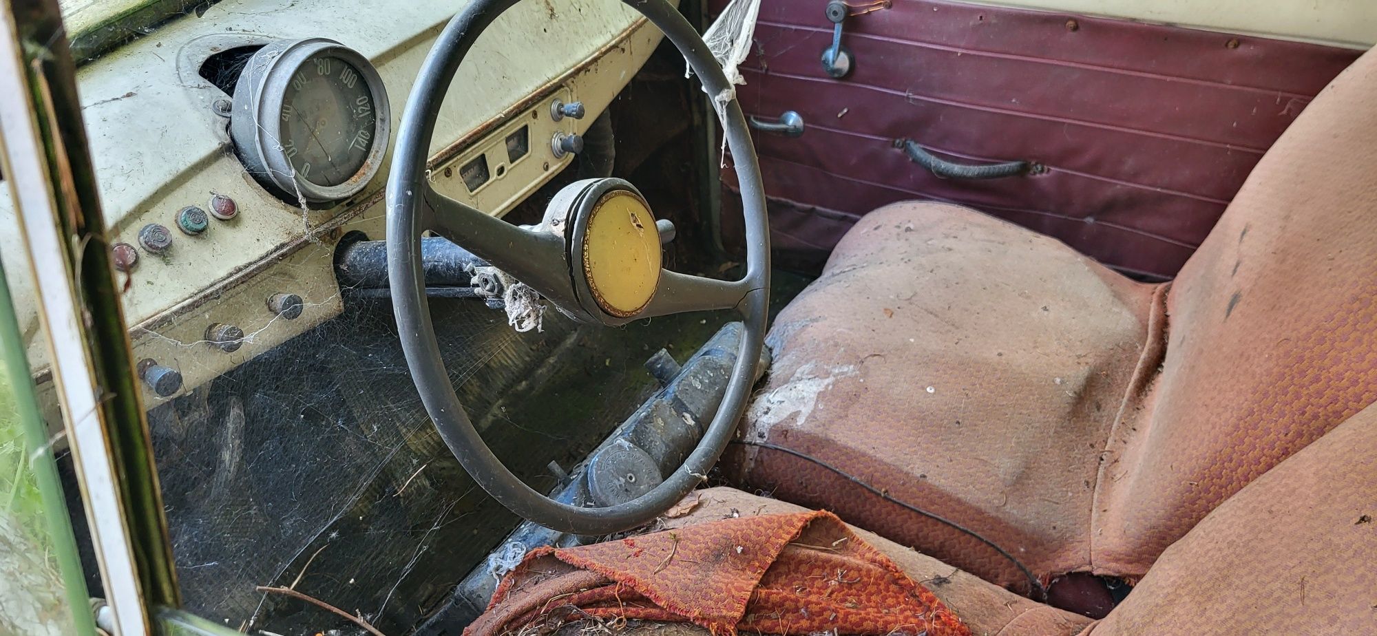 Syrena r20  rama R 20