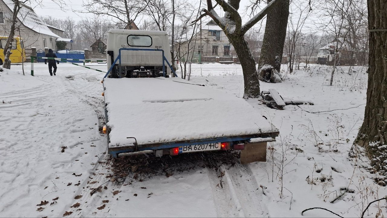 Продам евакуатор Yuejin NJ-1028DA