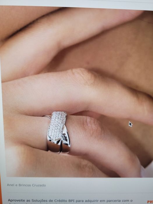 Anel cruzado - ouro branco com diamantes