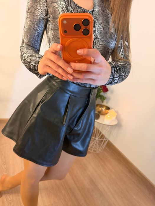 Шорти з бодіком