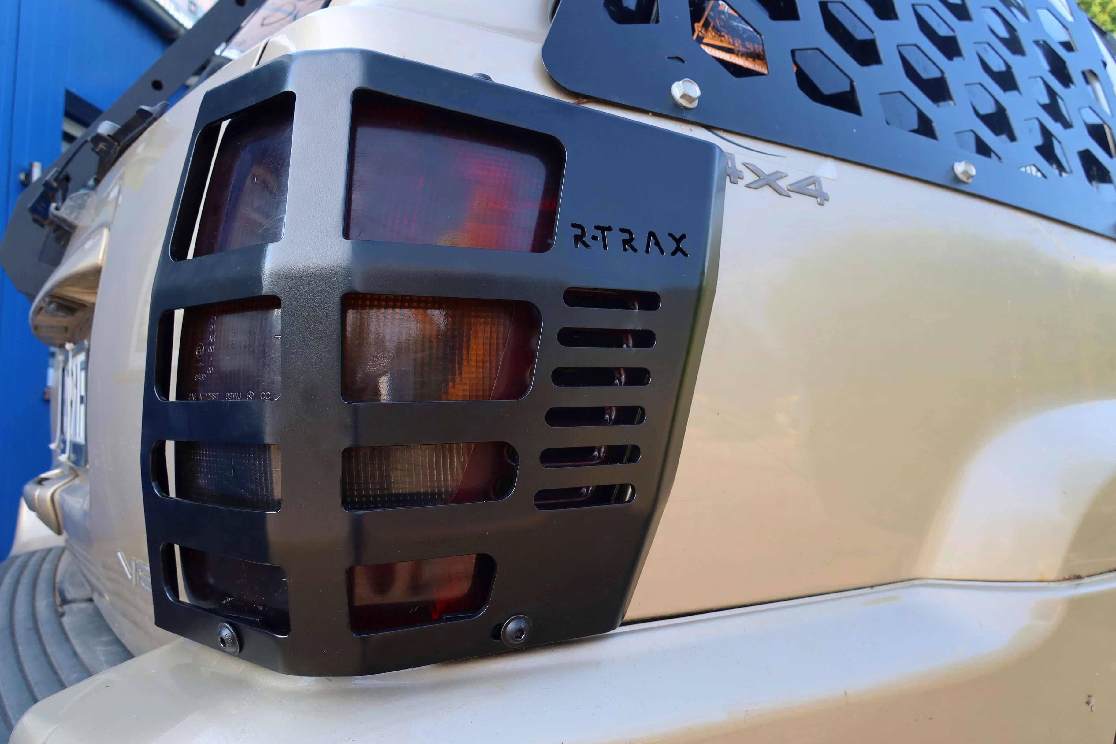 Zestaw osłonek na lampy tylne Jeep WJ