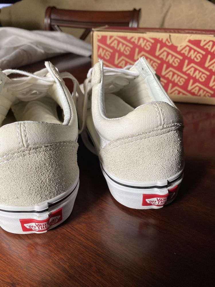 Vans verde água