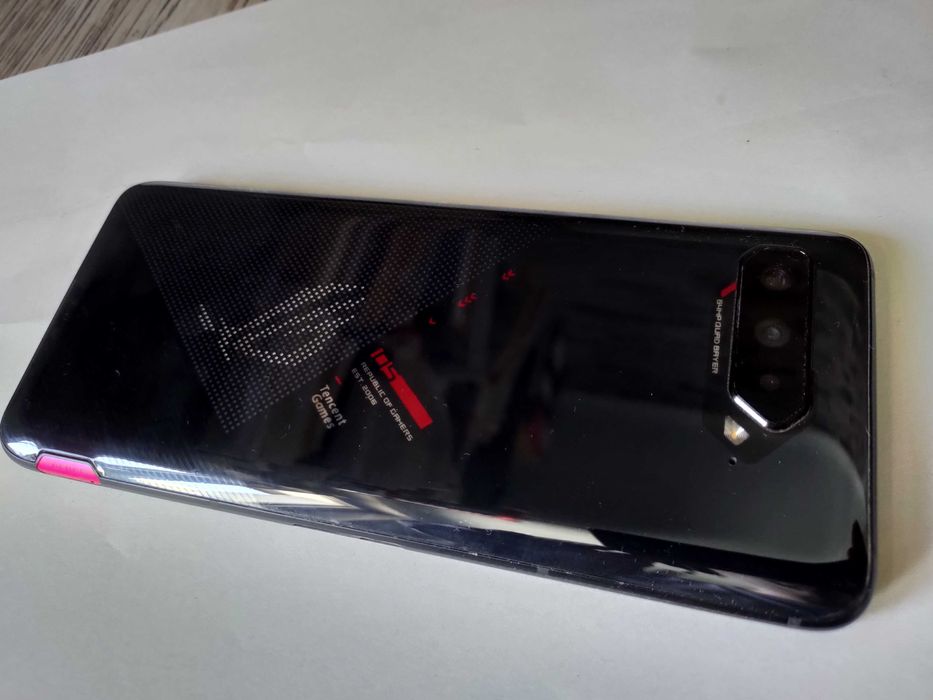 Asus Rog phone 5s  12GB  /  128GB stan super