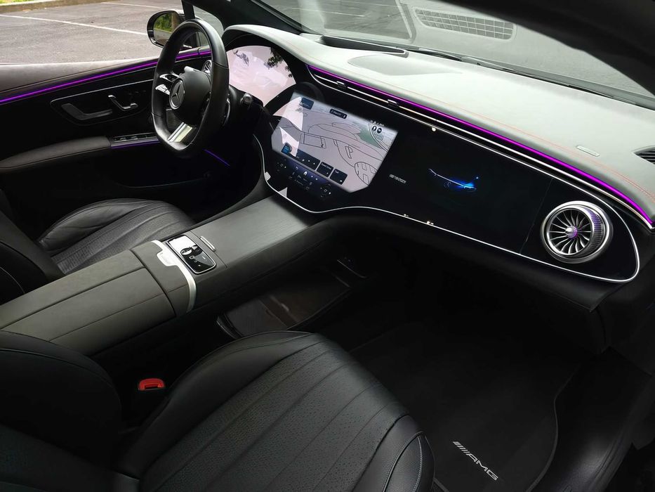 Mercedes-Benz EQS      2022