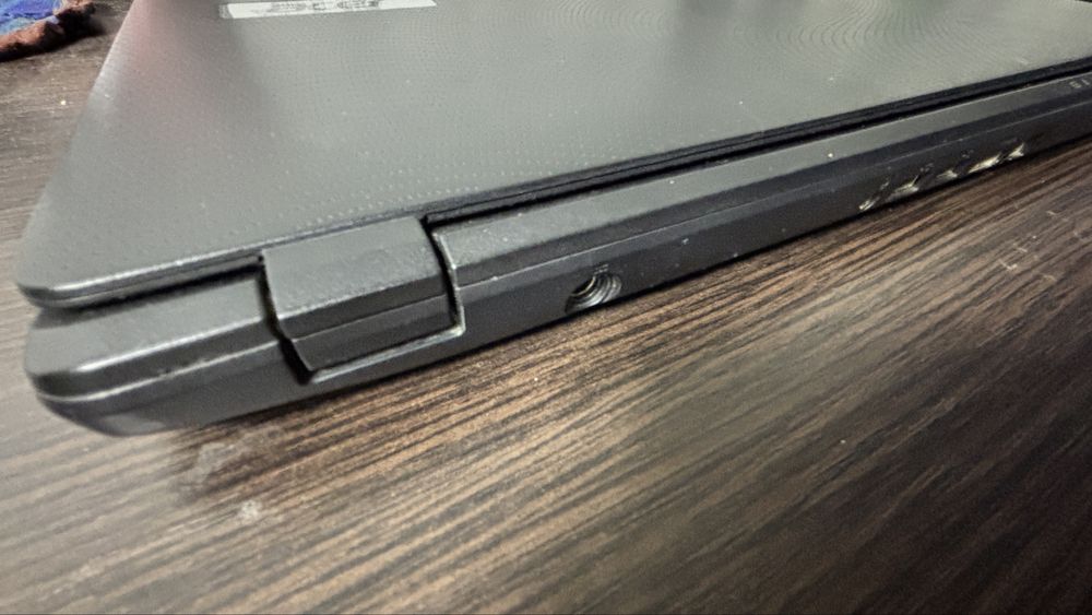 Продам ноутбук N2840-2.16.DDR3-8GbHDD-512Gb