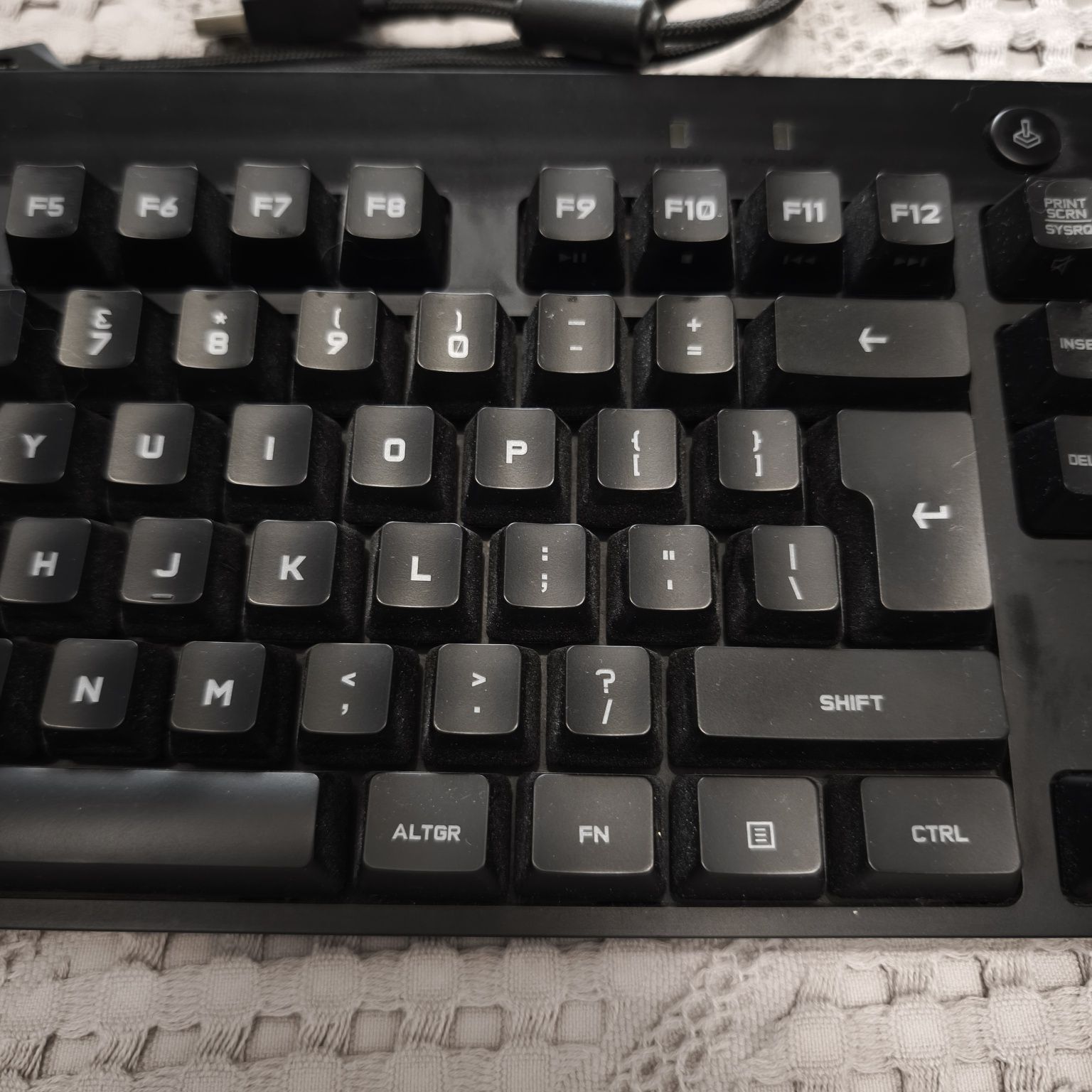 Клавіатура дротова Logitech G PRO Mechanical Gaming USB