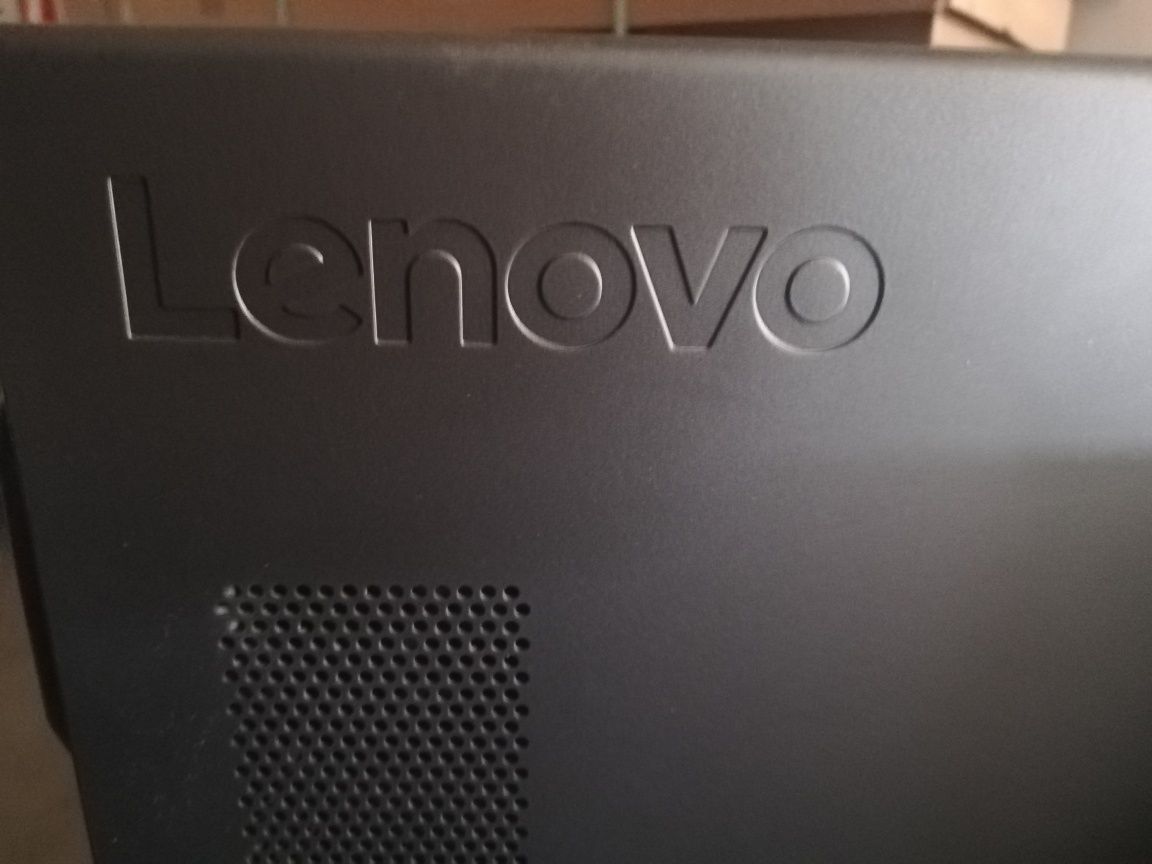 Komputer Lenovo Ram 8G
