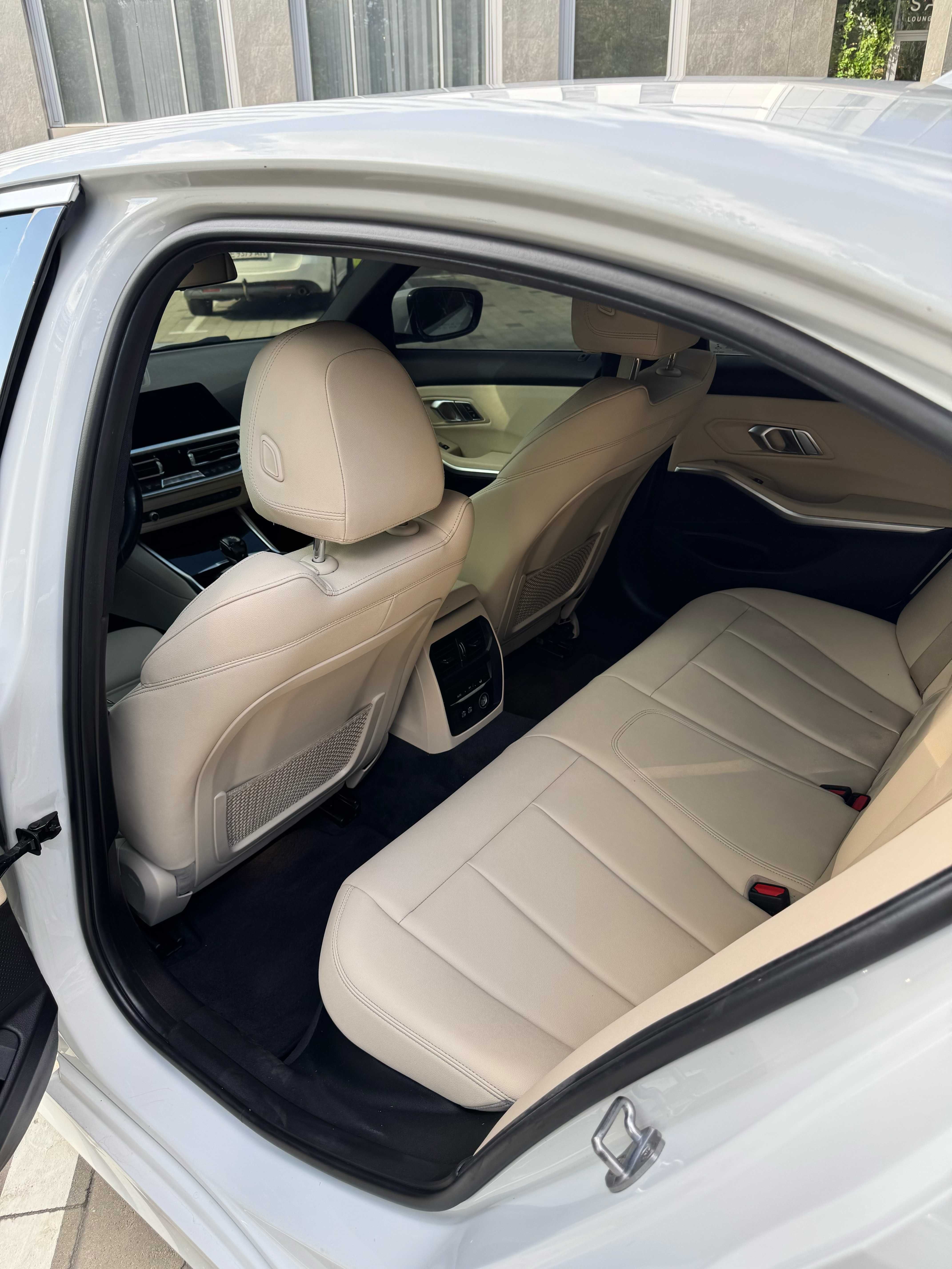 BMW 3 Series 2019 330i xDrive