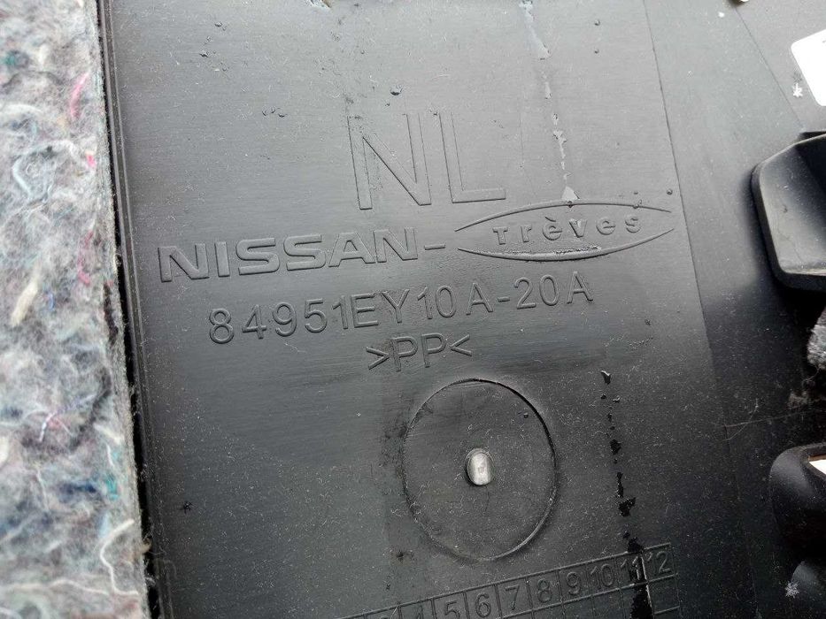 Обшивка багажника пластик Nissan Qashqai J10 08-14 є все