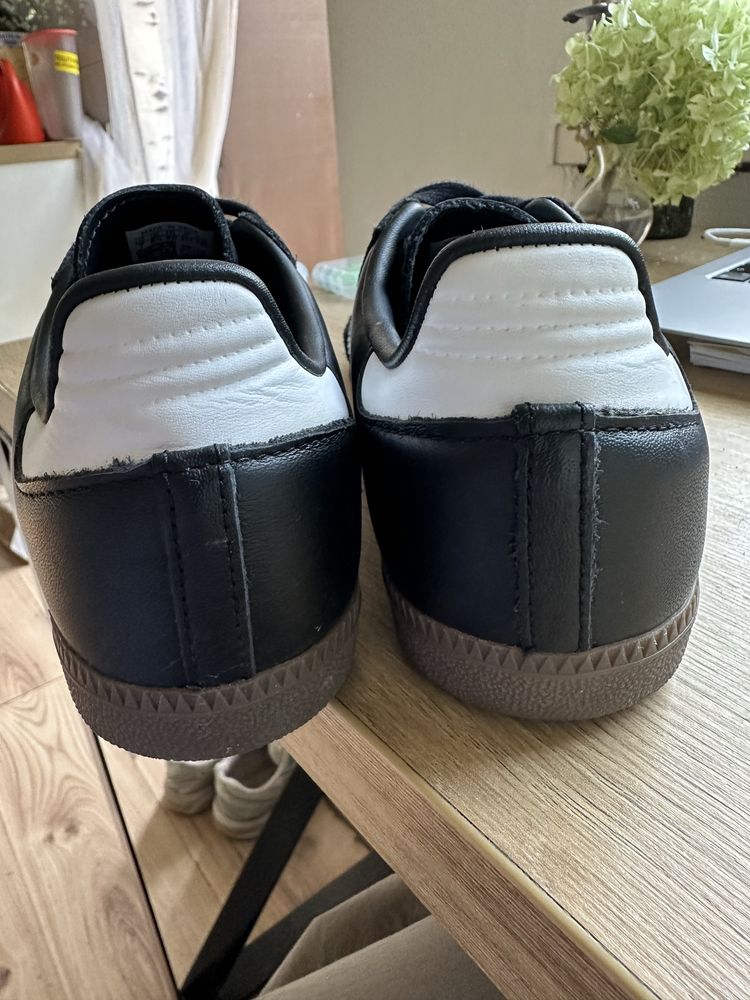 Нові Adidas Samba сорні шкіряні