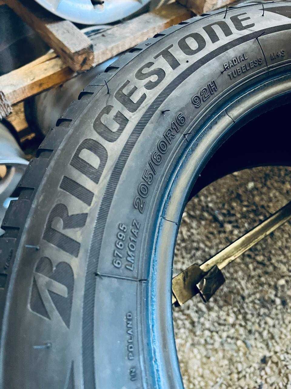 Шини Резина Зимові 205 60 16 Bridgestone Blizzak LM001 RFT [1817] 4шт
