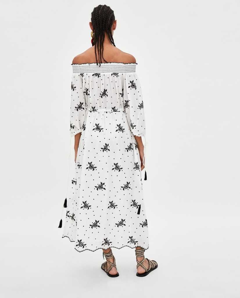 Zara sukienka z haftem xs