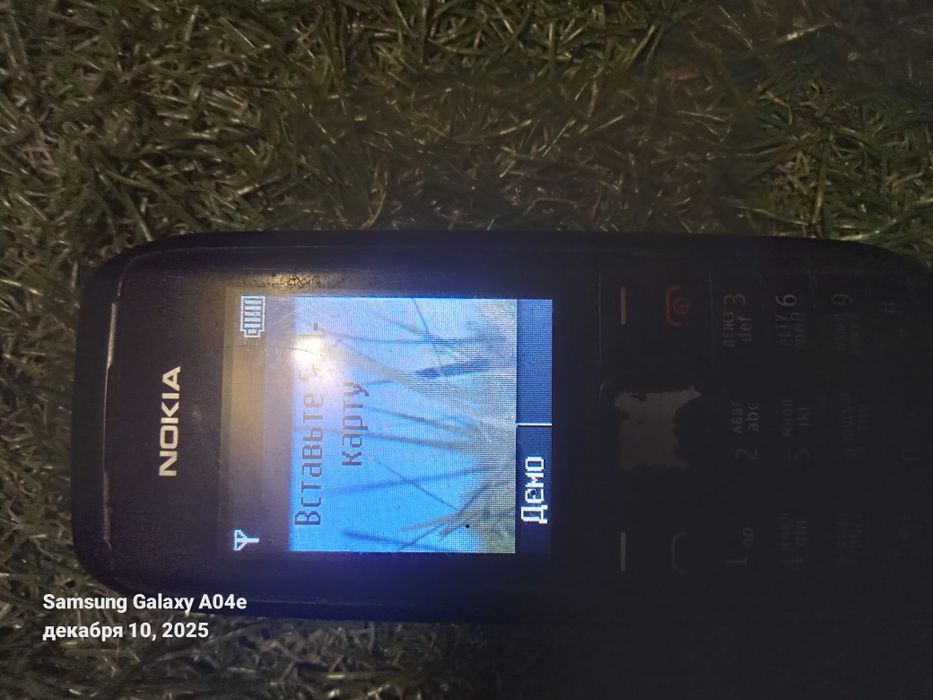 Продам кнопочный телефоны, и один смарфон