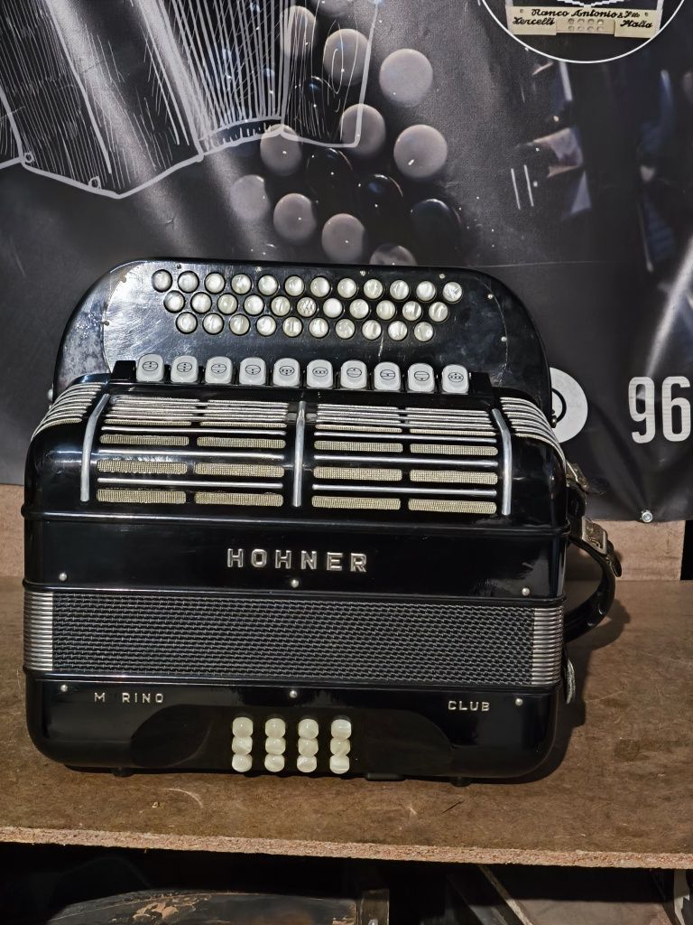Vendo hohner morino original está nova