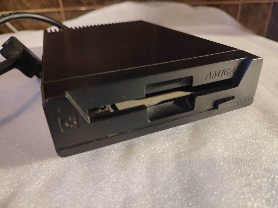 Czarna stacja dyskietek fdd floppy Amiga Commodore cdtv cd-1411