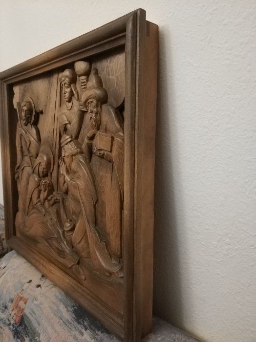 3-D резная картина из дерева "Рождение Иисуса Христа".