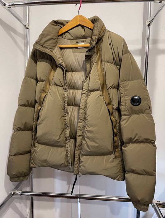 Пуховик Cp company nycra-r . Нейлоновий . Розмір 50(Л) . Оригінал