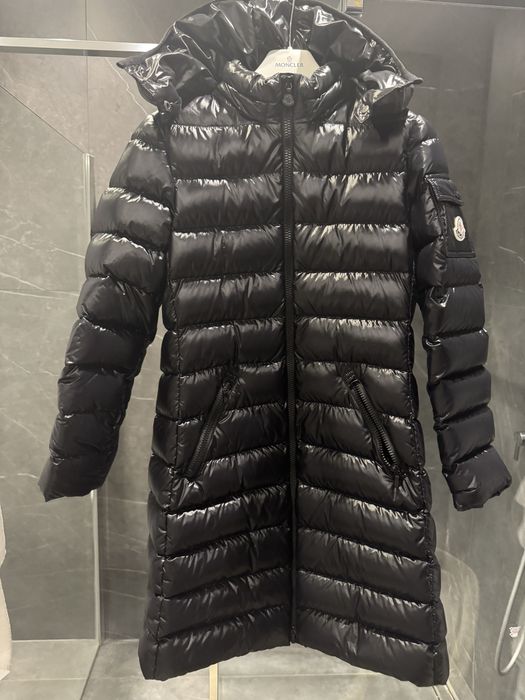Moncler пуховик новый