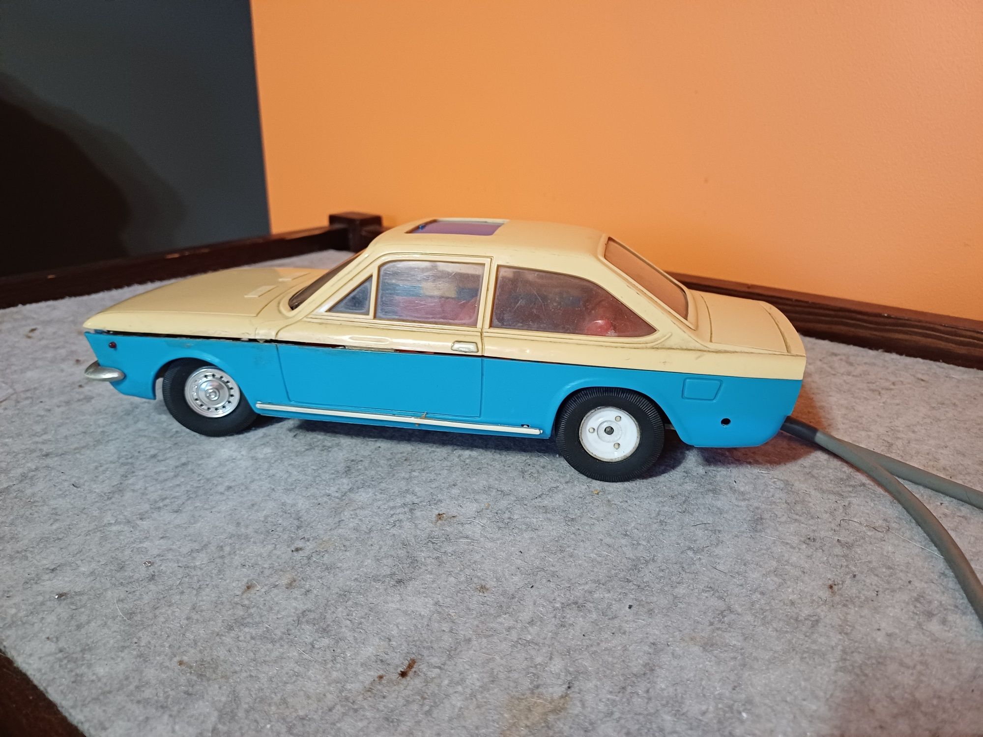 Fiat coupe na kablu ddr